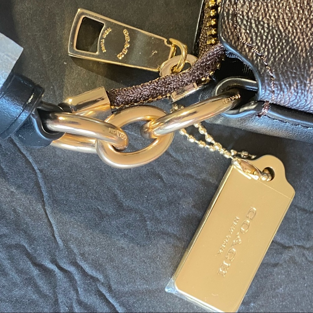 SOLD- COACH Large Crossbody Monogram Canvas - Picture 6 of 14